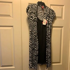 Super cute zebra print short sleeve dress